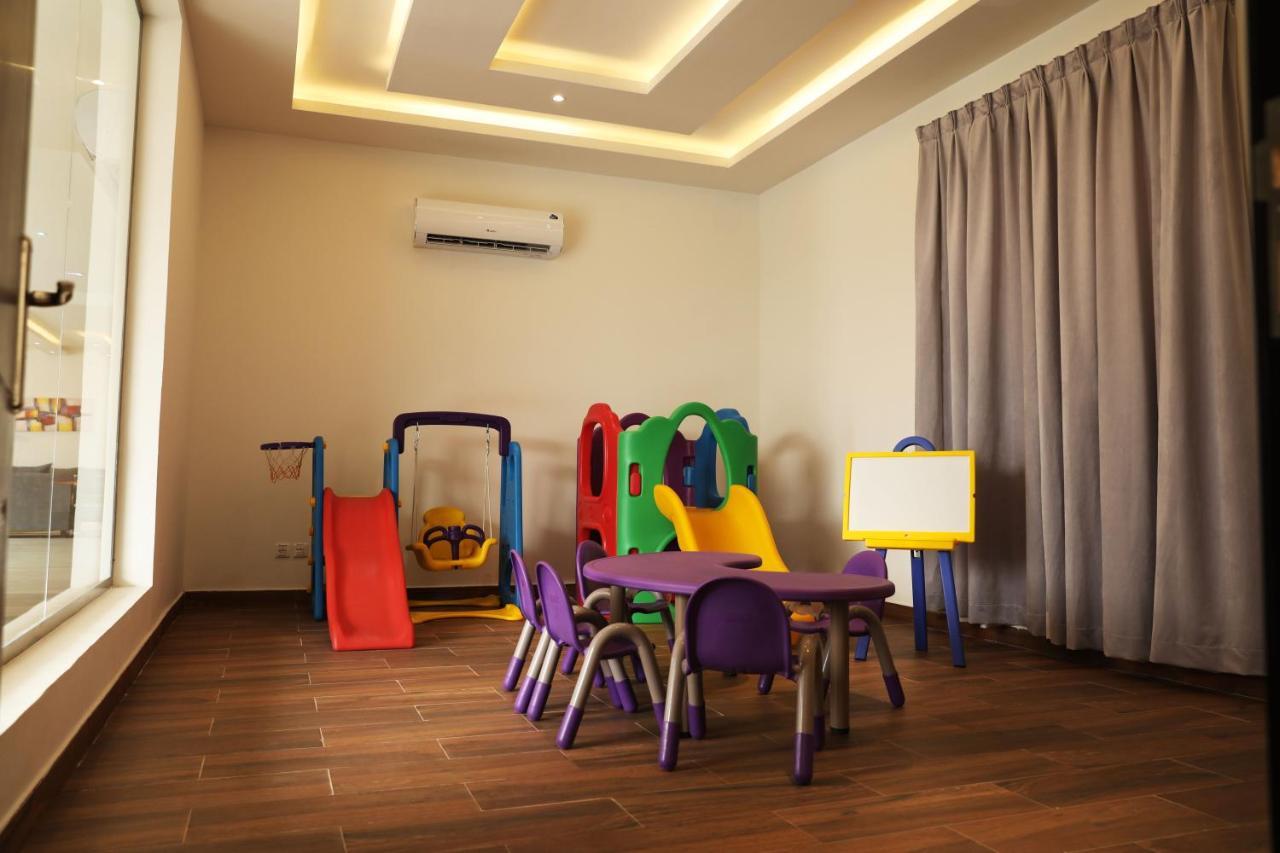 Aparthotel Amaaria Aquapark & *